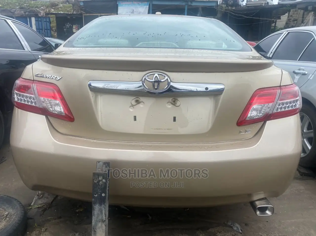 Toyota Camry 2010 Gold