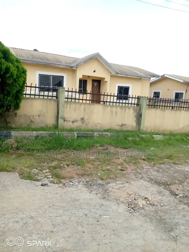 3bdrm Bungalow in Isheri Olofin Lagos, Alimosho for sale
