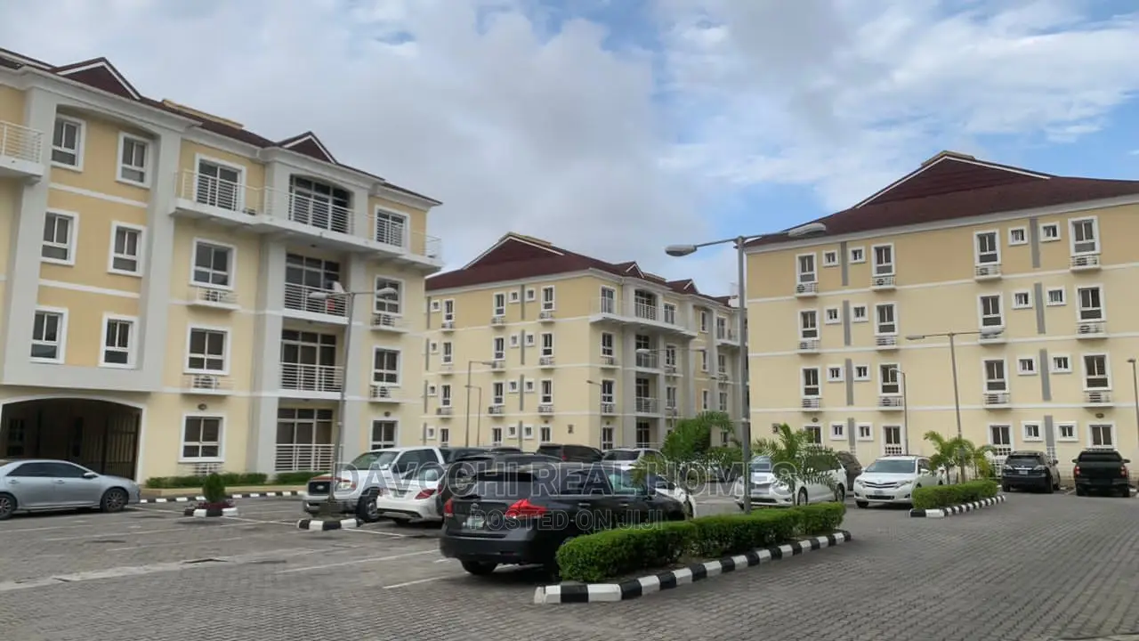 3bdrm Apartment in Chevron Drive, Lekki for rent