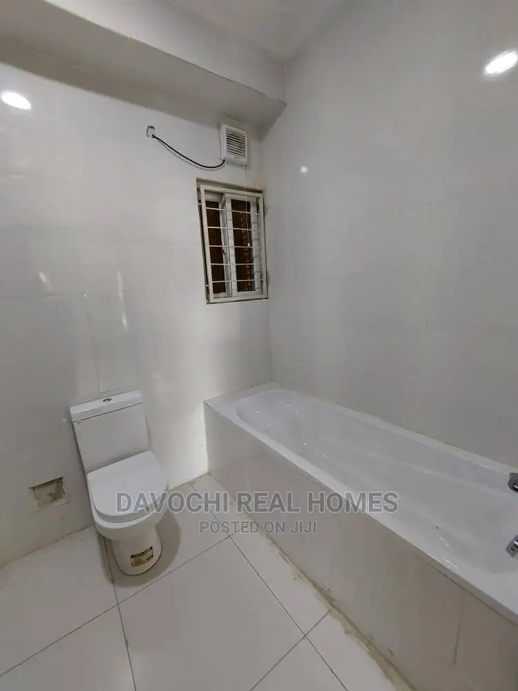 3bdrm Apartment in Chevron Drive, Lekki for rent