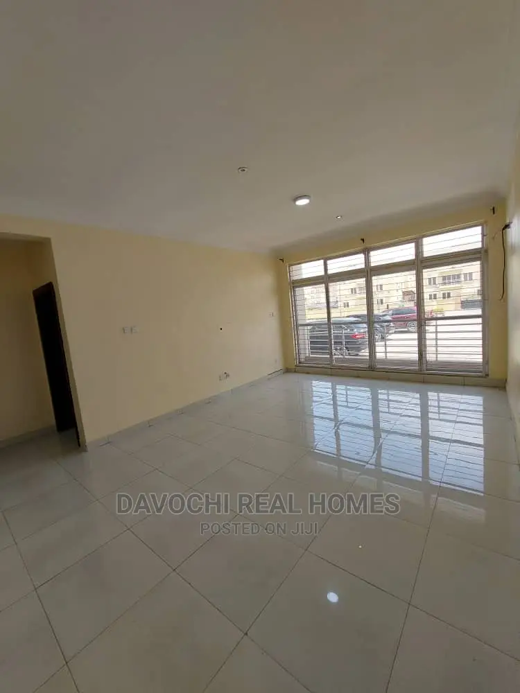 3bdrm Apartment in Chevron Drive, Lekki for rent
