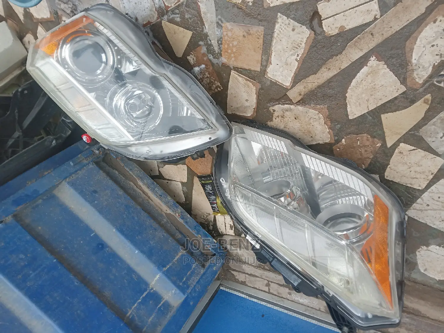 GLK 2012 Set of Non Charger Head Light