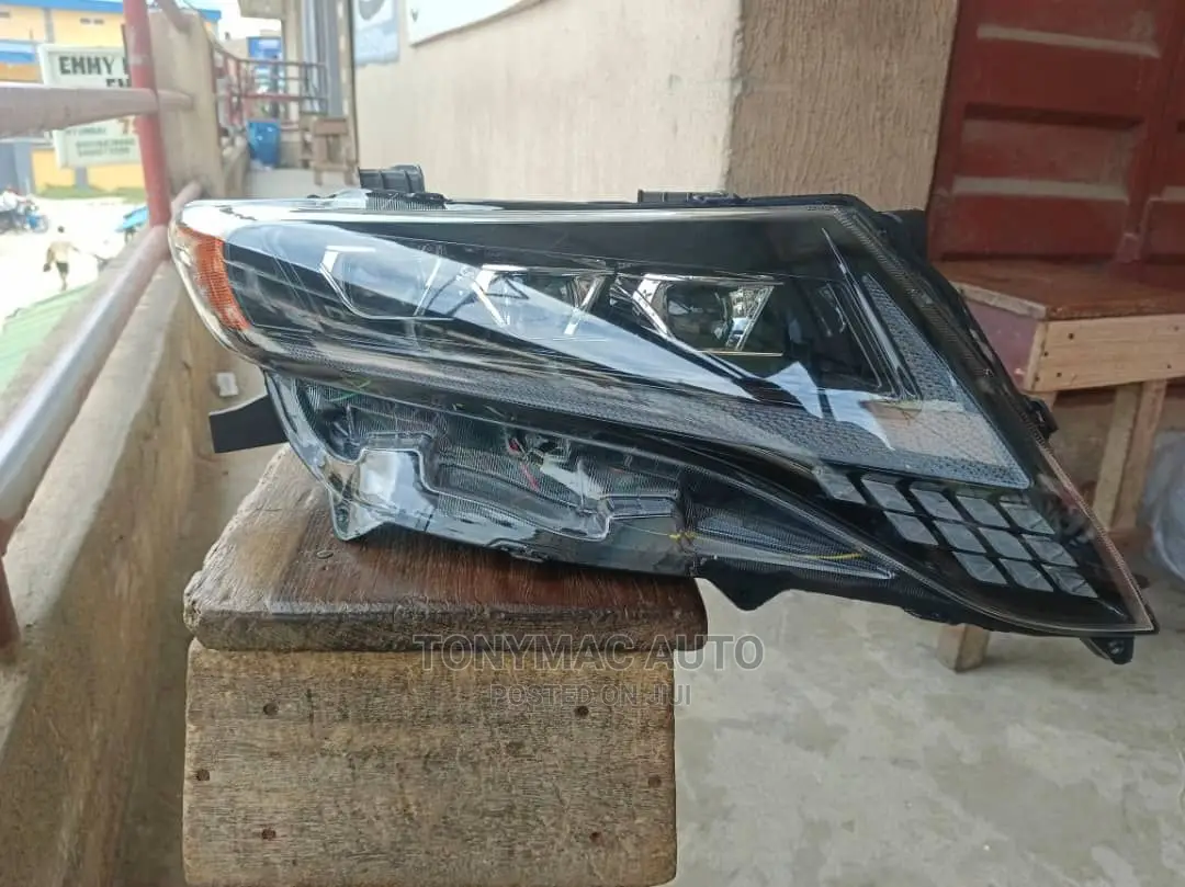 Toyota Vanza LED Headlights Lastest 2010-2015