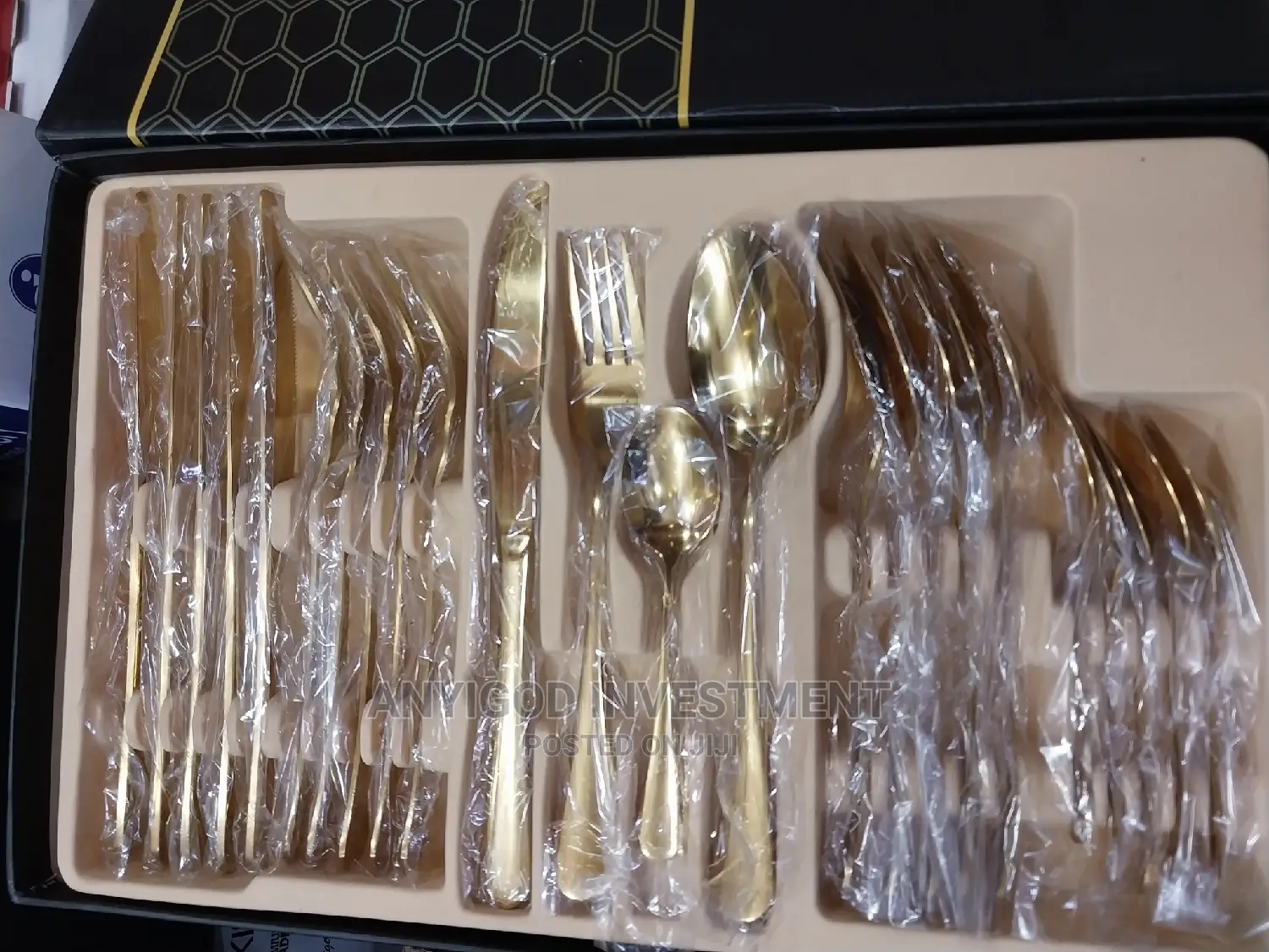 Gold Plated Stainless Steel Spoon and Forks 24pies