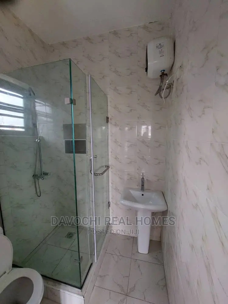 1bdrm Apartment in Jakande, Lekki for rent