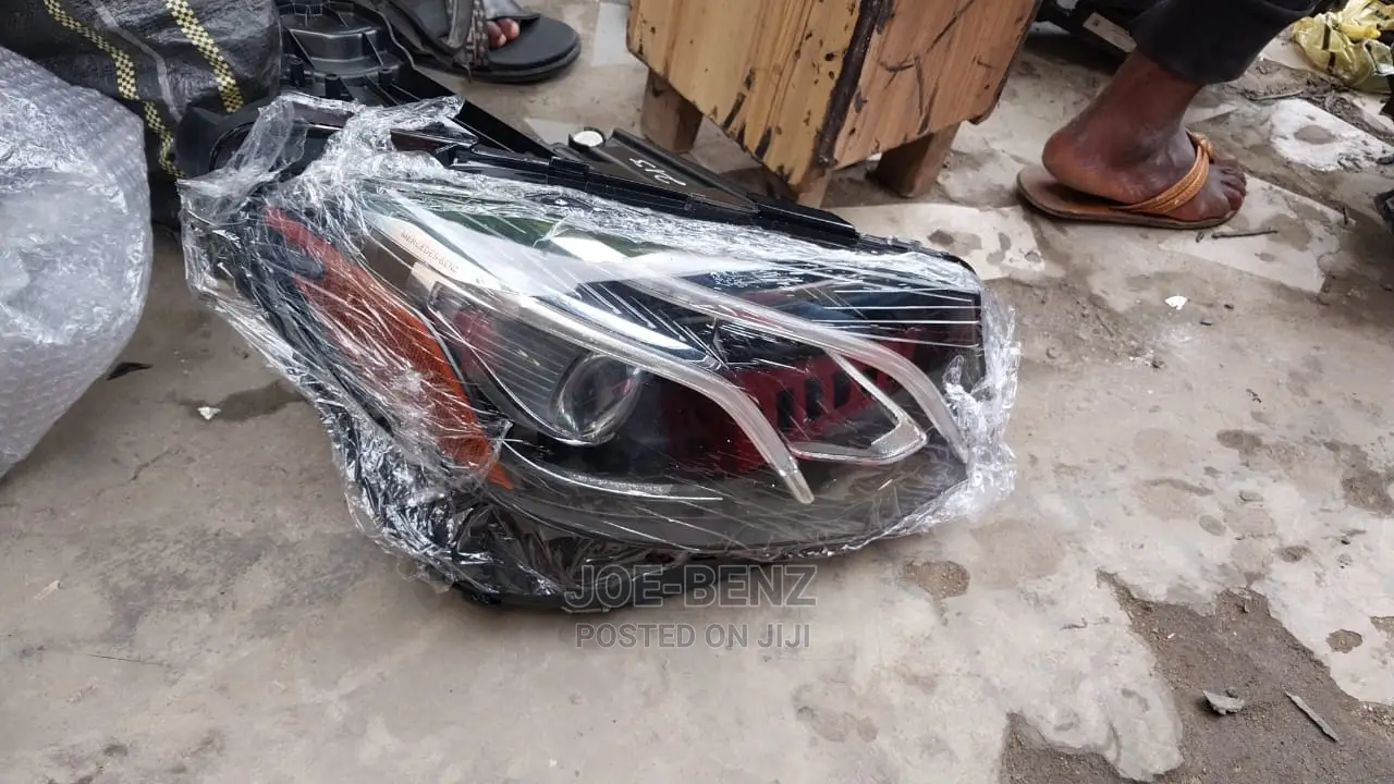 E350 2017 Right Side Headlight