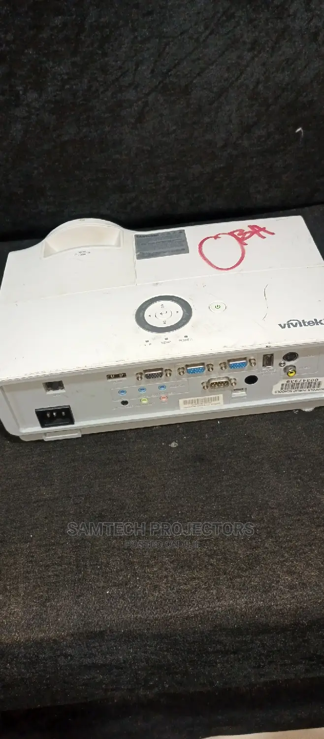 Uk Used Projector Vivitek Here in Ikeja