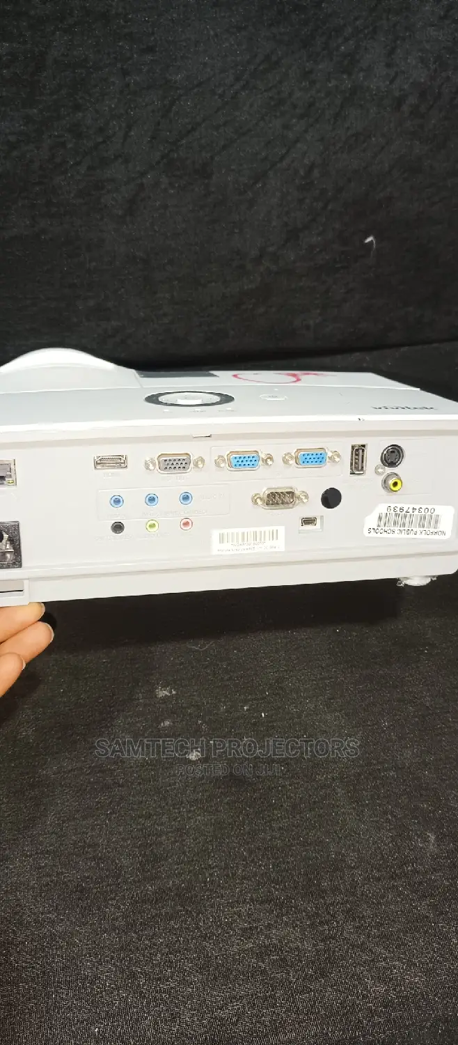 Uk Used Projector Vivitek Here in Ikeja