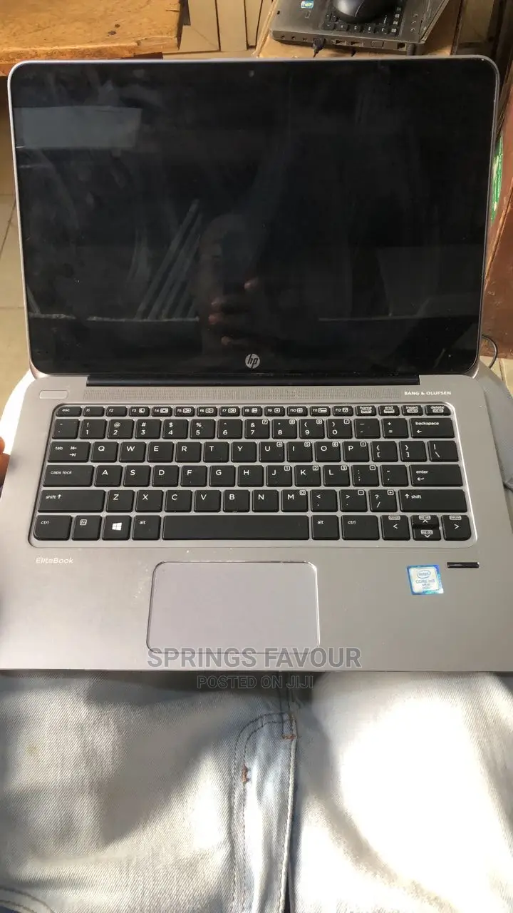Laptop HP EliteBook 1030 G1 8GB Intel Core I5 SSD 256GB