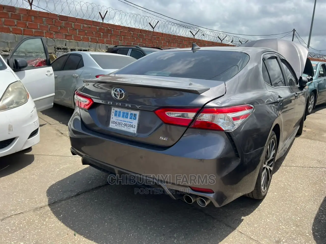 Toyota Camry SE Nightshade FWD 2020 Gray