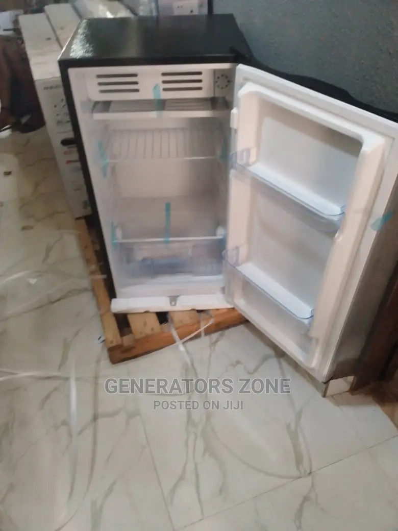 Perfectly Reliable Royal Refrigerator