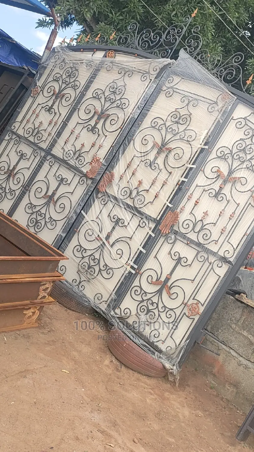 Foreign Standard Square Iron Gate/Strong Plate for Sale.