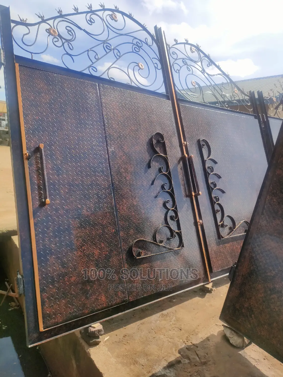 Standard Brown Gate Design for the Best of Your Home