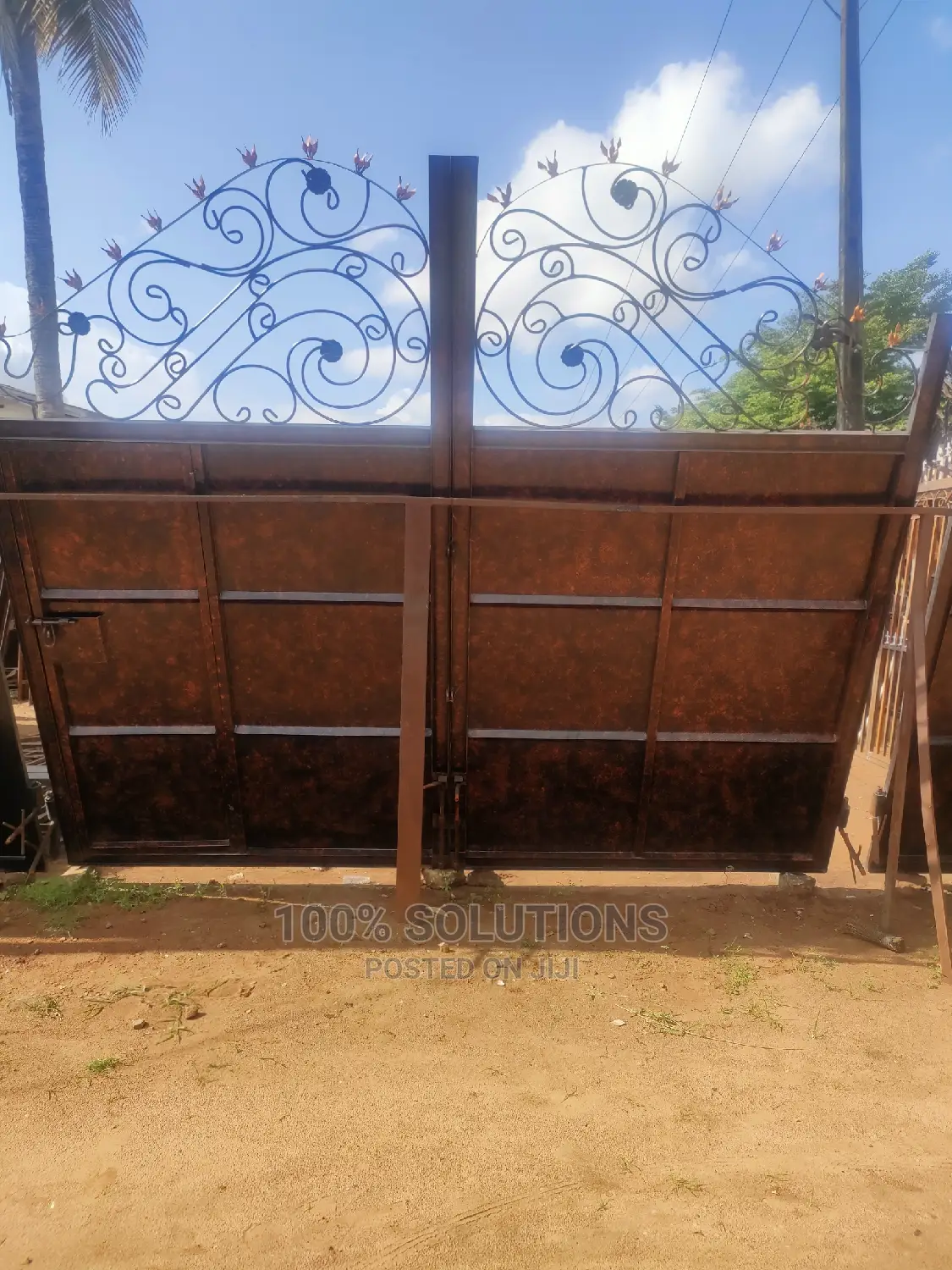 Standard Brown Gate Design for the Best of Your Home