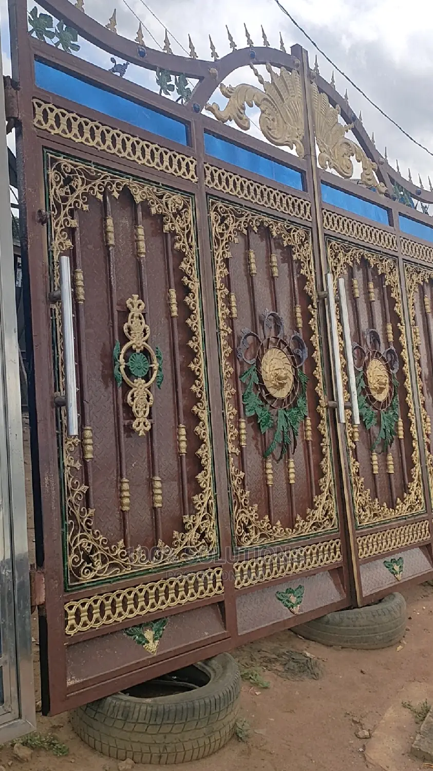 Standard Royal Gate Design for the Best of Your Home