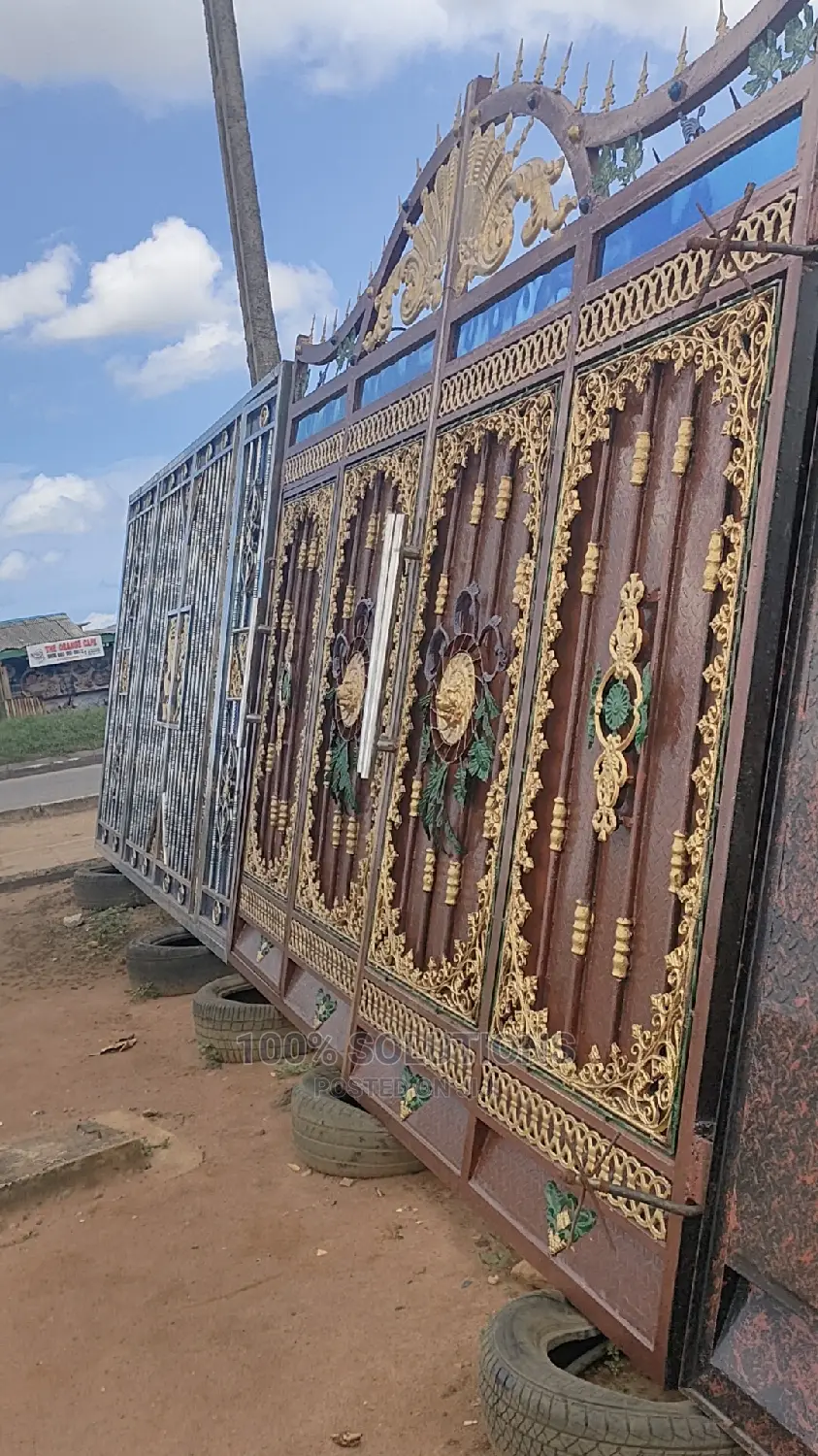 Standard Royal Gate Design for the Best of Your Home