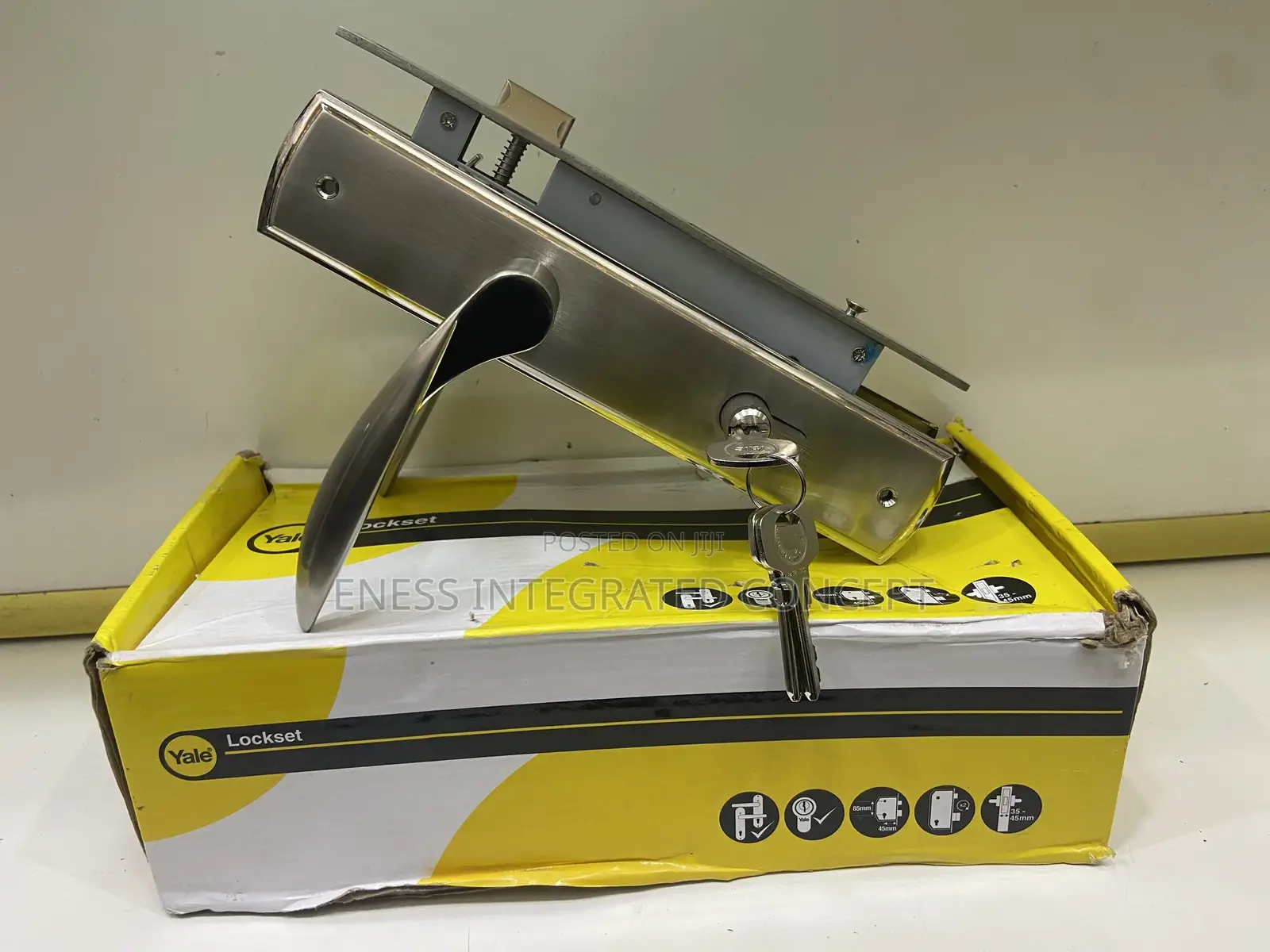 Yale Lock Set