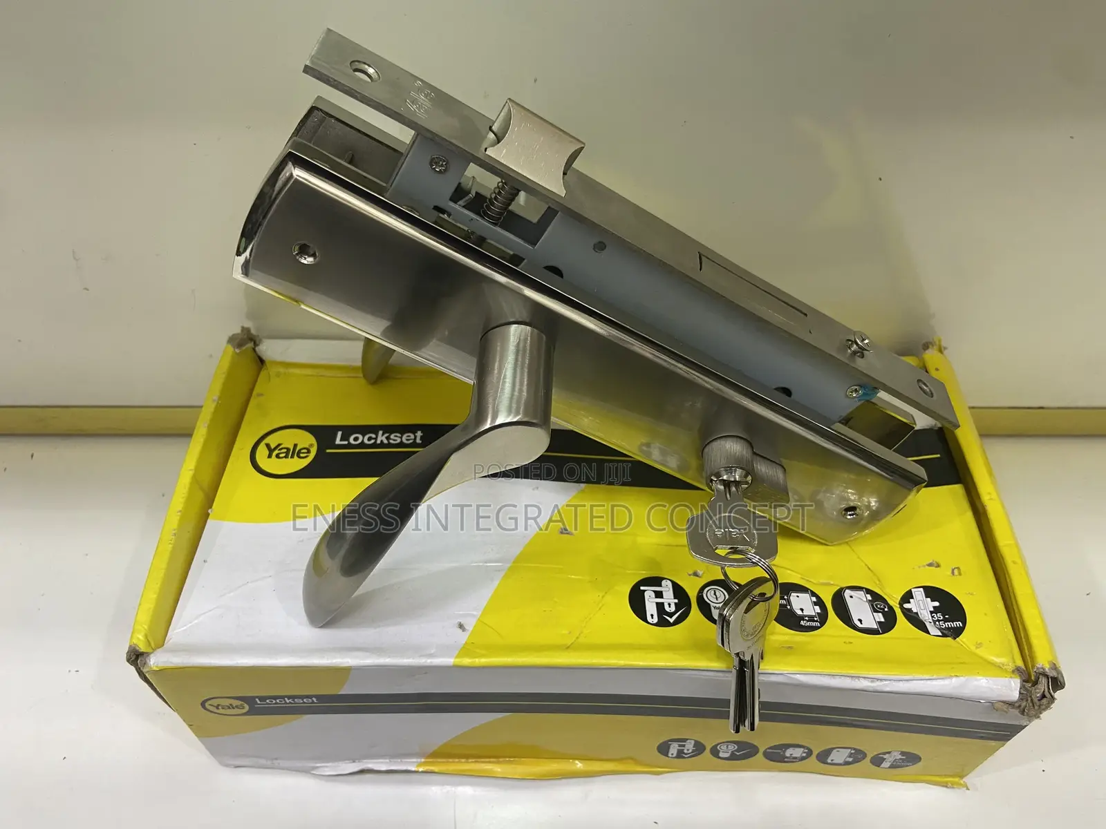 Yale Lock Set
