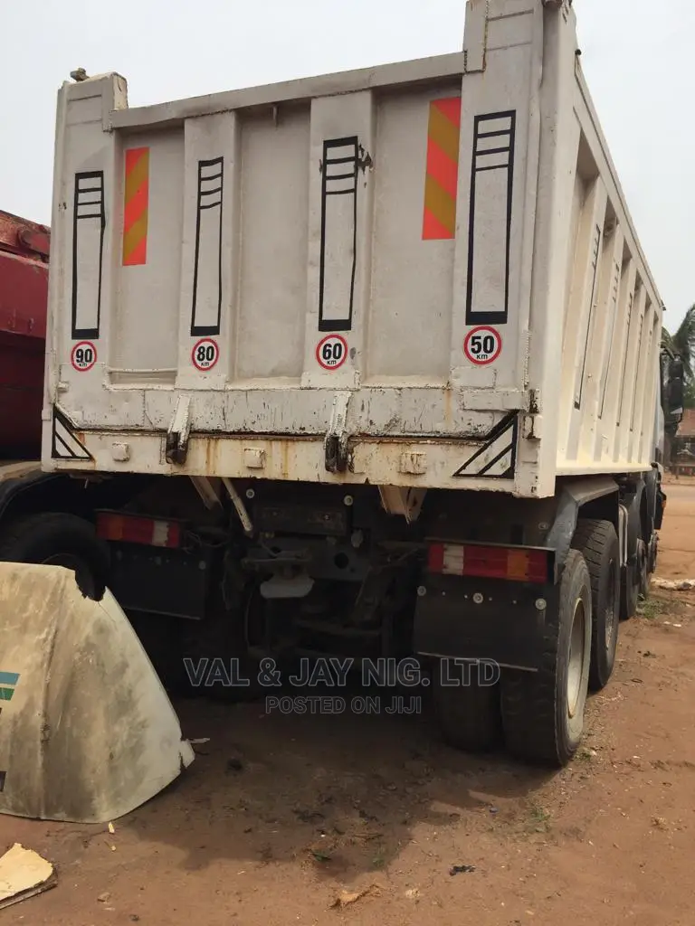 Mercedes Benz Actros 4140 and 4143 (12 Tyres)