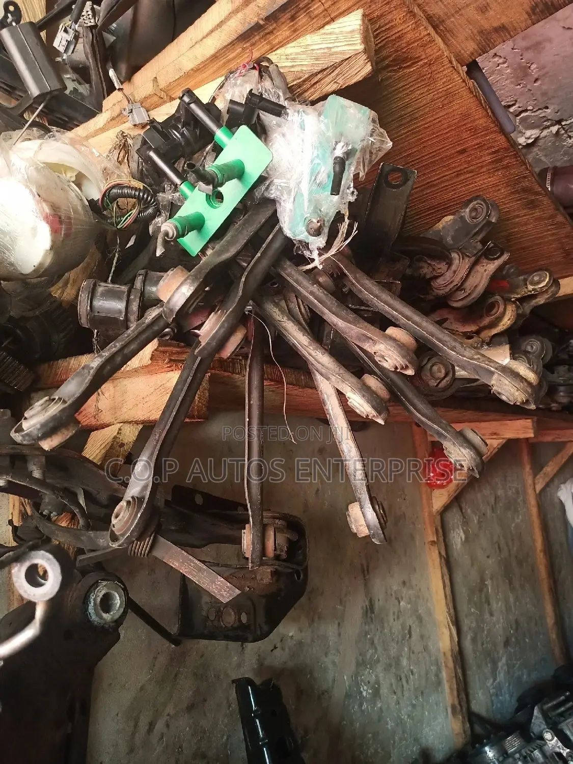 Shocks and Complete Underneath for Ford Focus