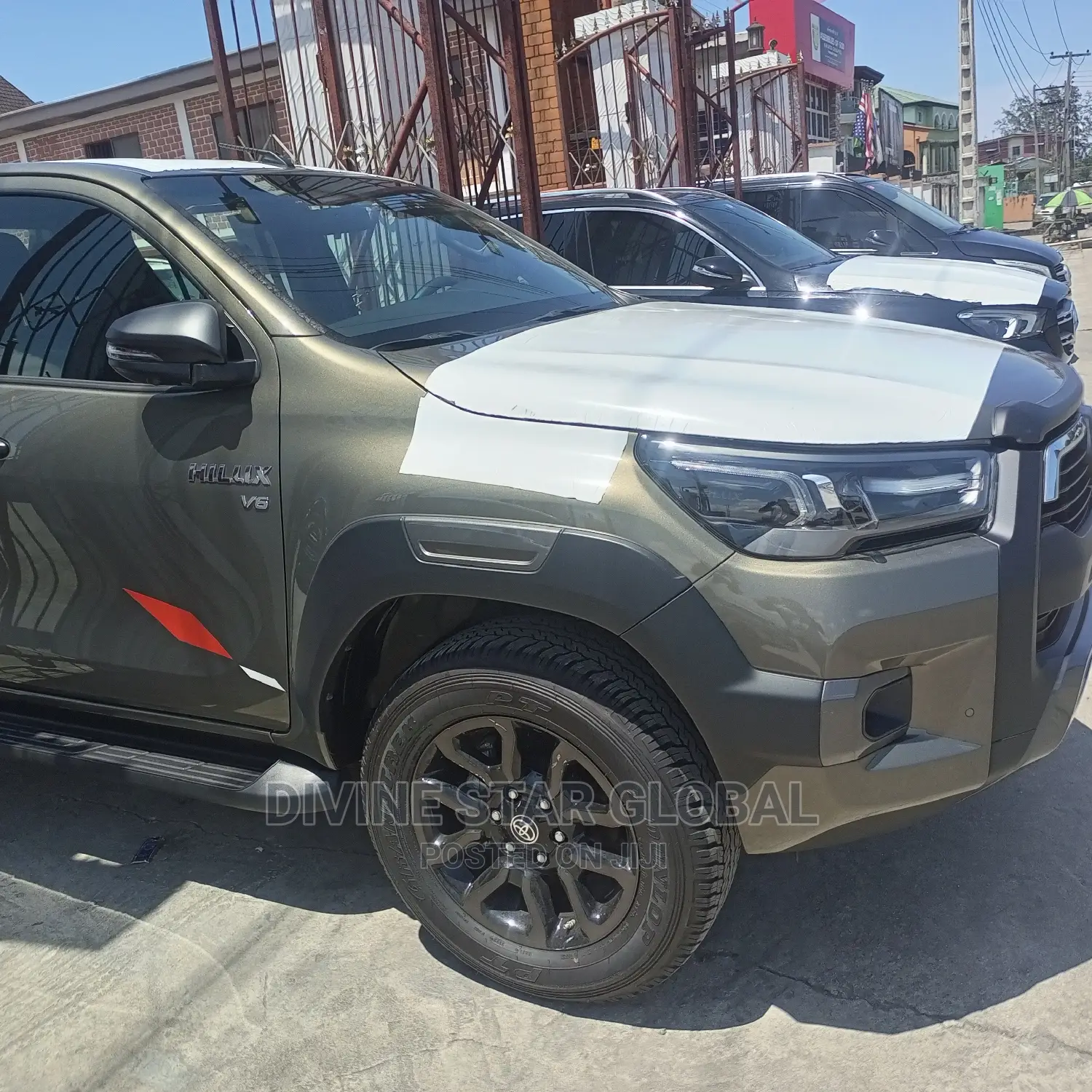 New Toyota Hilux 2023 Brown