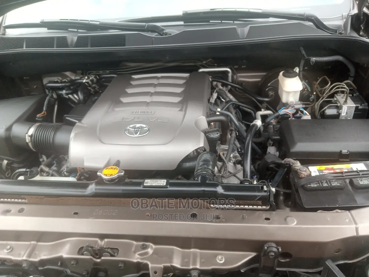 Toyota Sequoia SR5 4dr SUV (5.7L 8cyl 6A) 2015 Brown