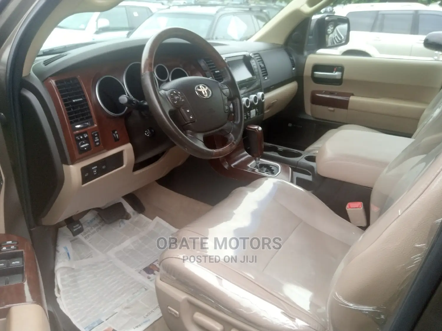 Toyota Sequoia SR5 4dr SUV (5.7L 8cyl 6A) 2015 Brown
