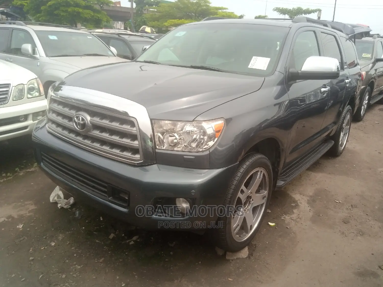 Toyota Sequoia SR5 4dr SUV (5.7L 8cyl 6A) 2015 Blue