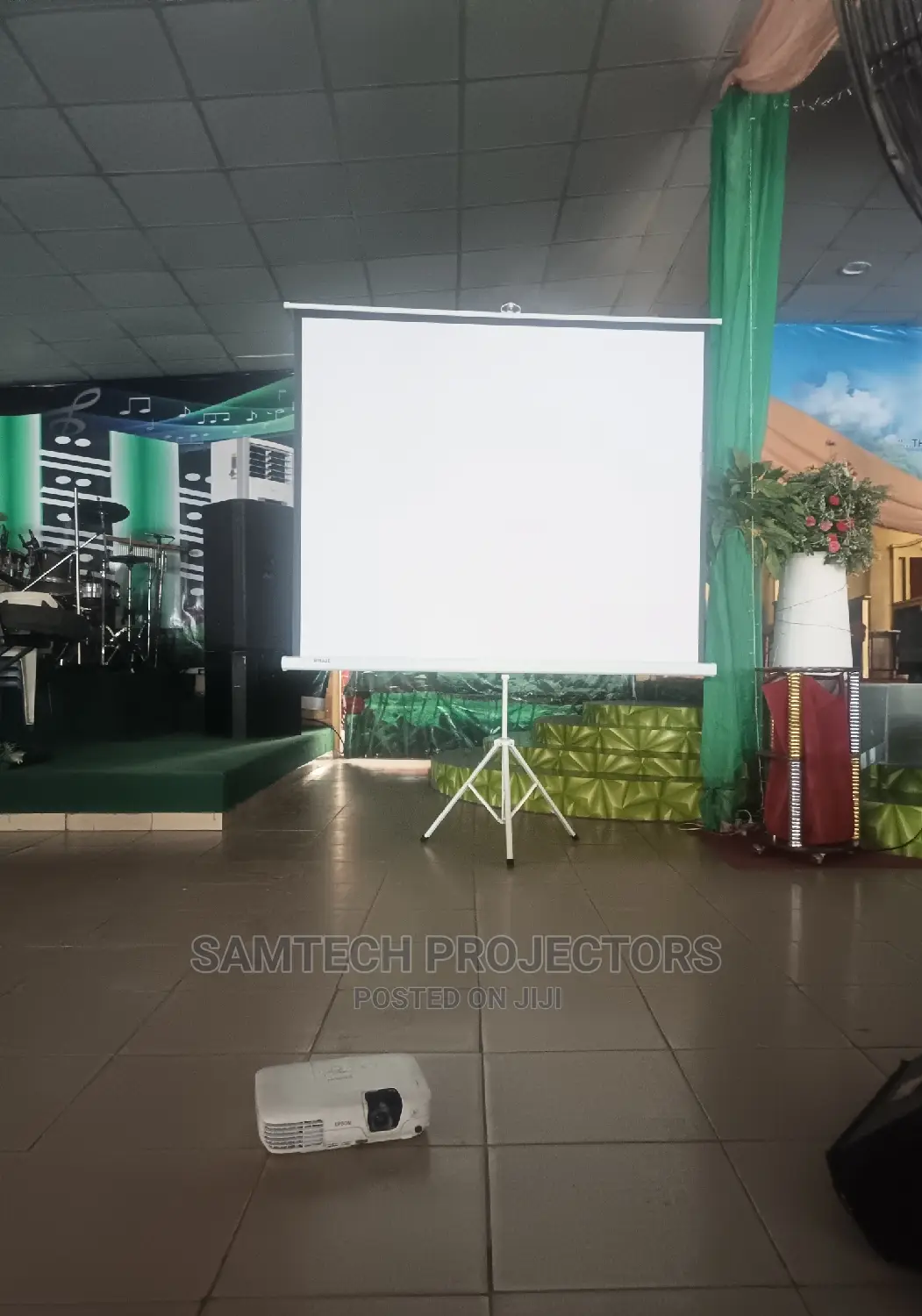 Rentals of Projector and Screen in Ikeja, Lekki, Fastac,Etc