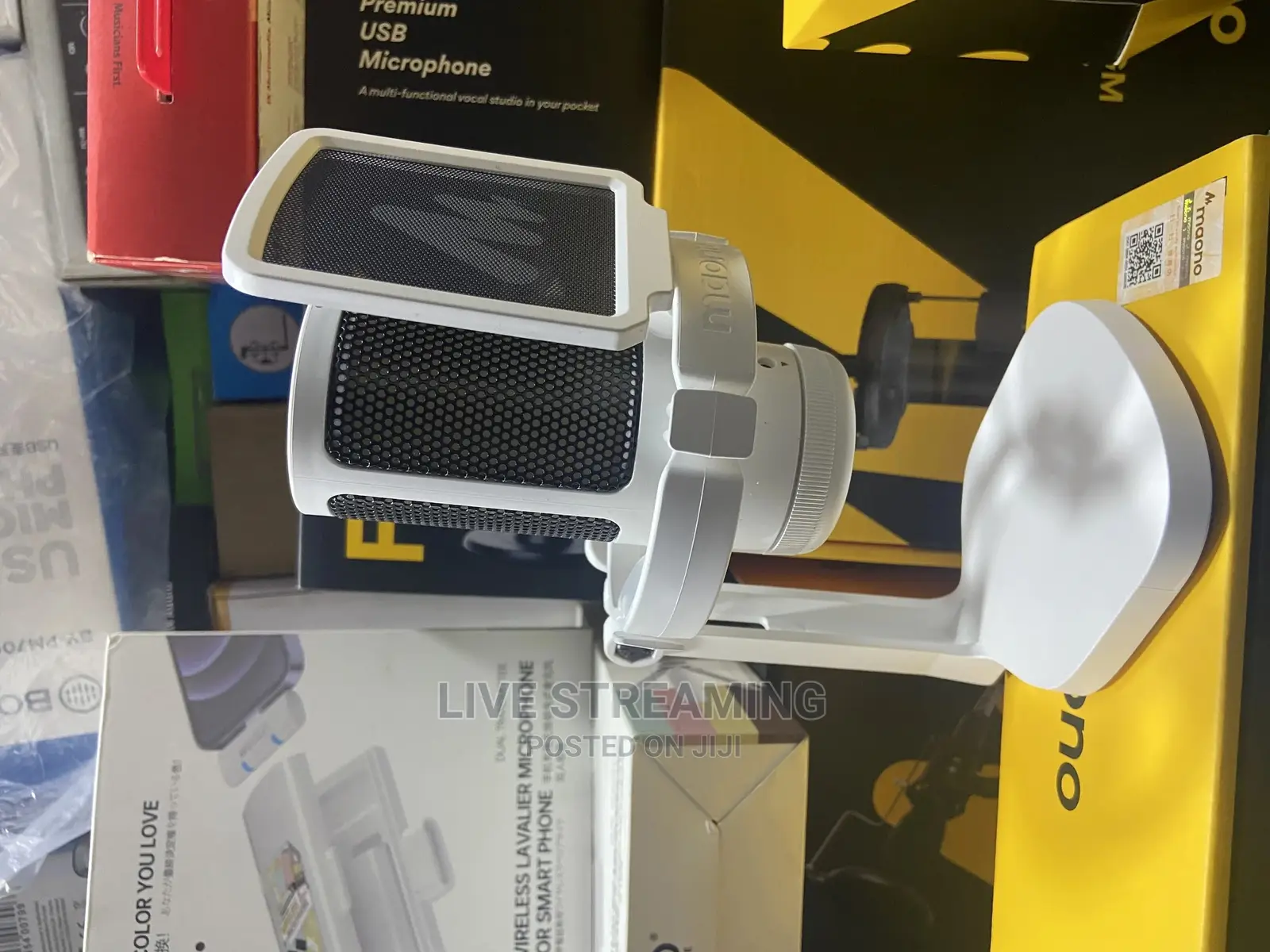 Maono Dm20 Usb Microphone With RGB Lights