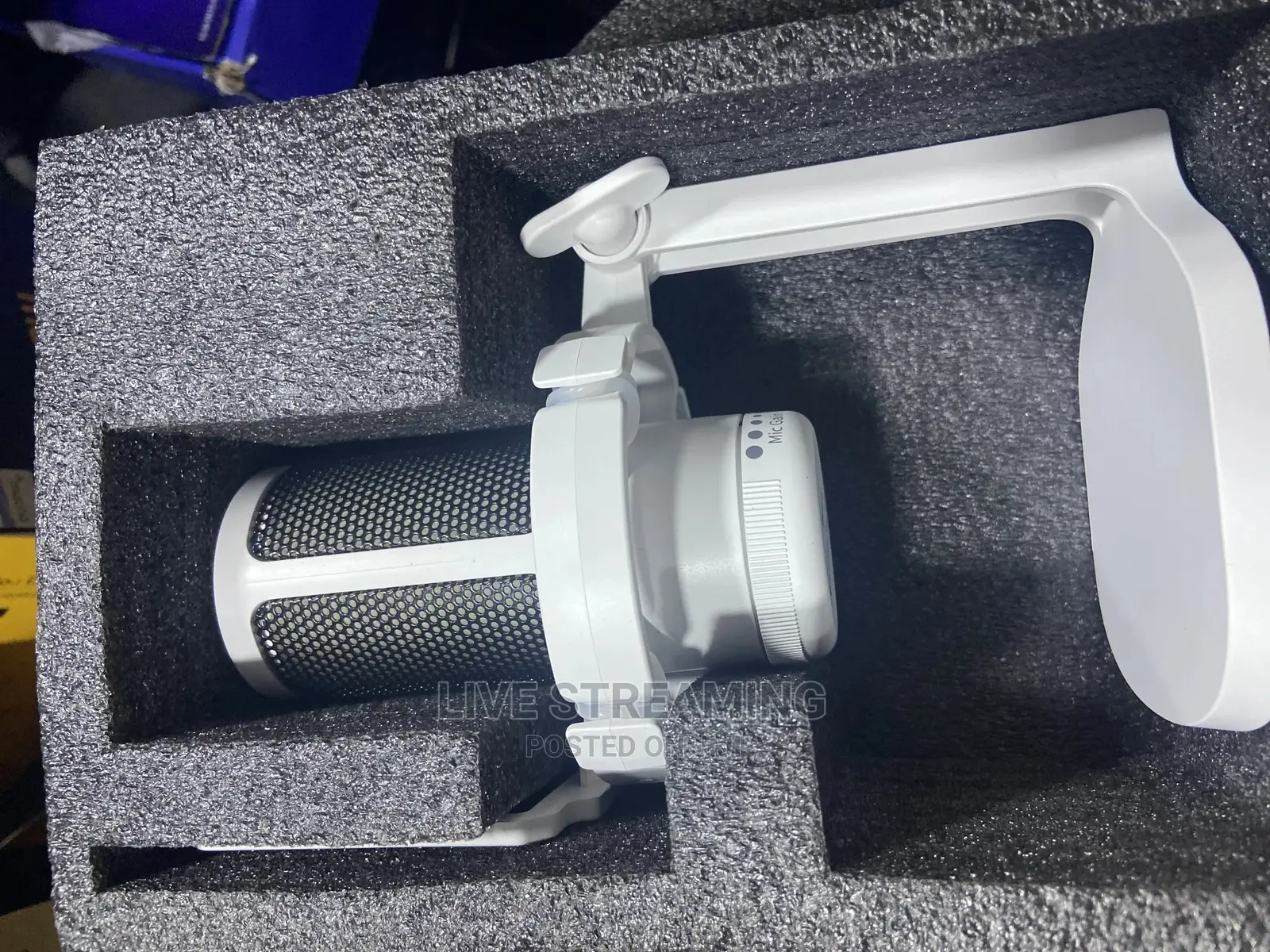 Maono Dm20 Usb Microphone With RGB Lights