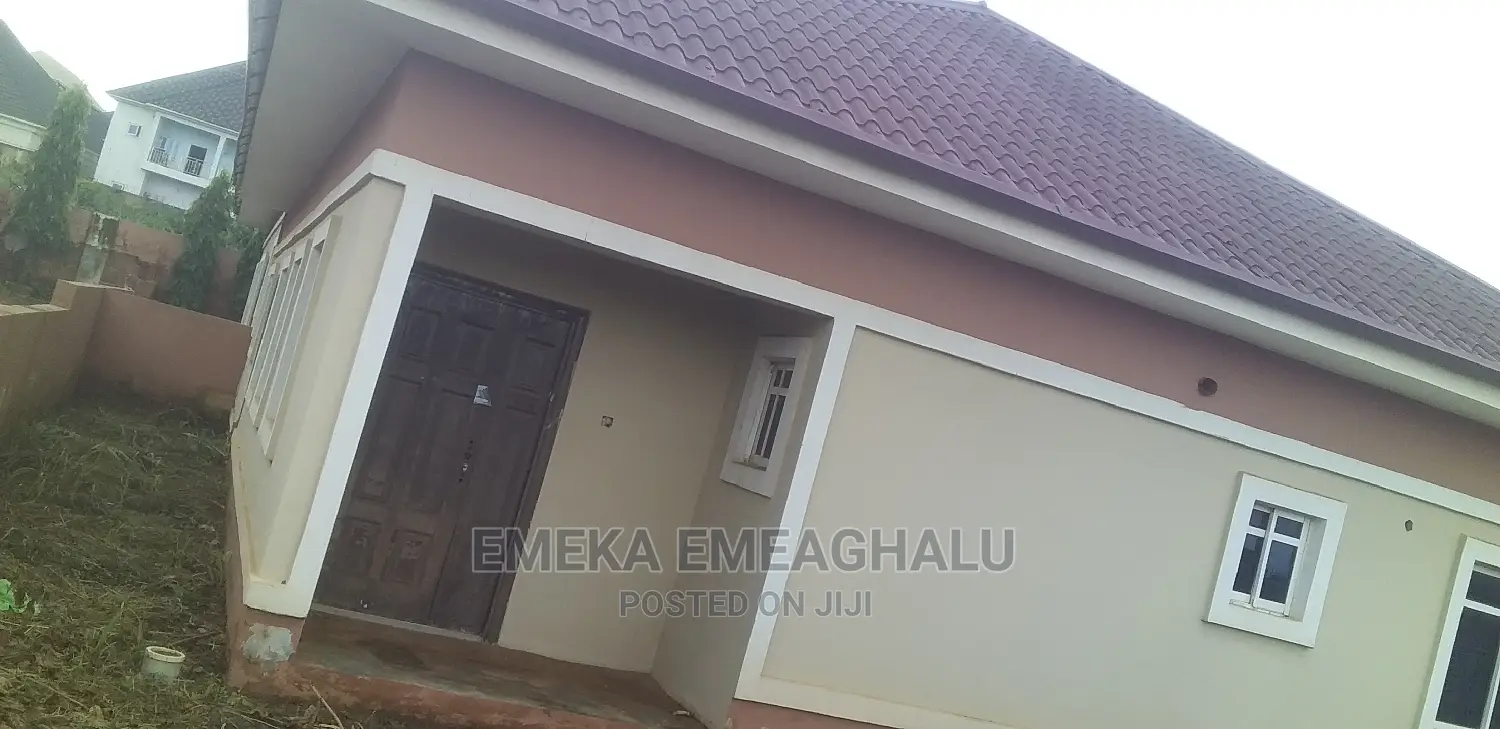 3bdrm Bungalow in Heliu Estate Enugu for sale