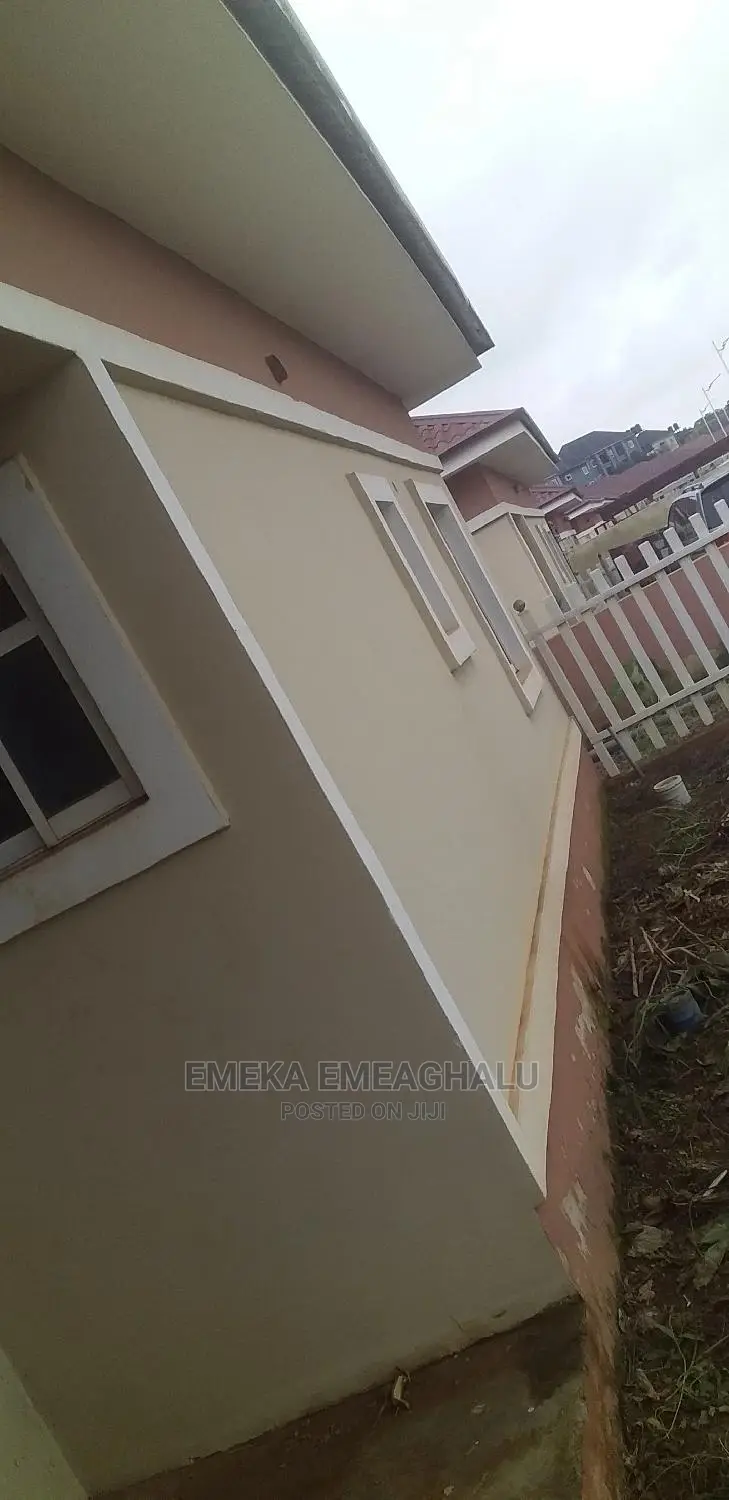 3bdrm Bungalow in Heliu Estate Enugu for sale