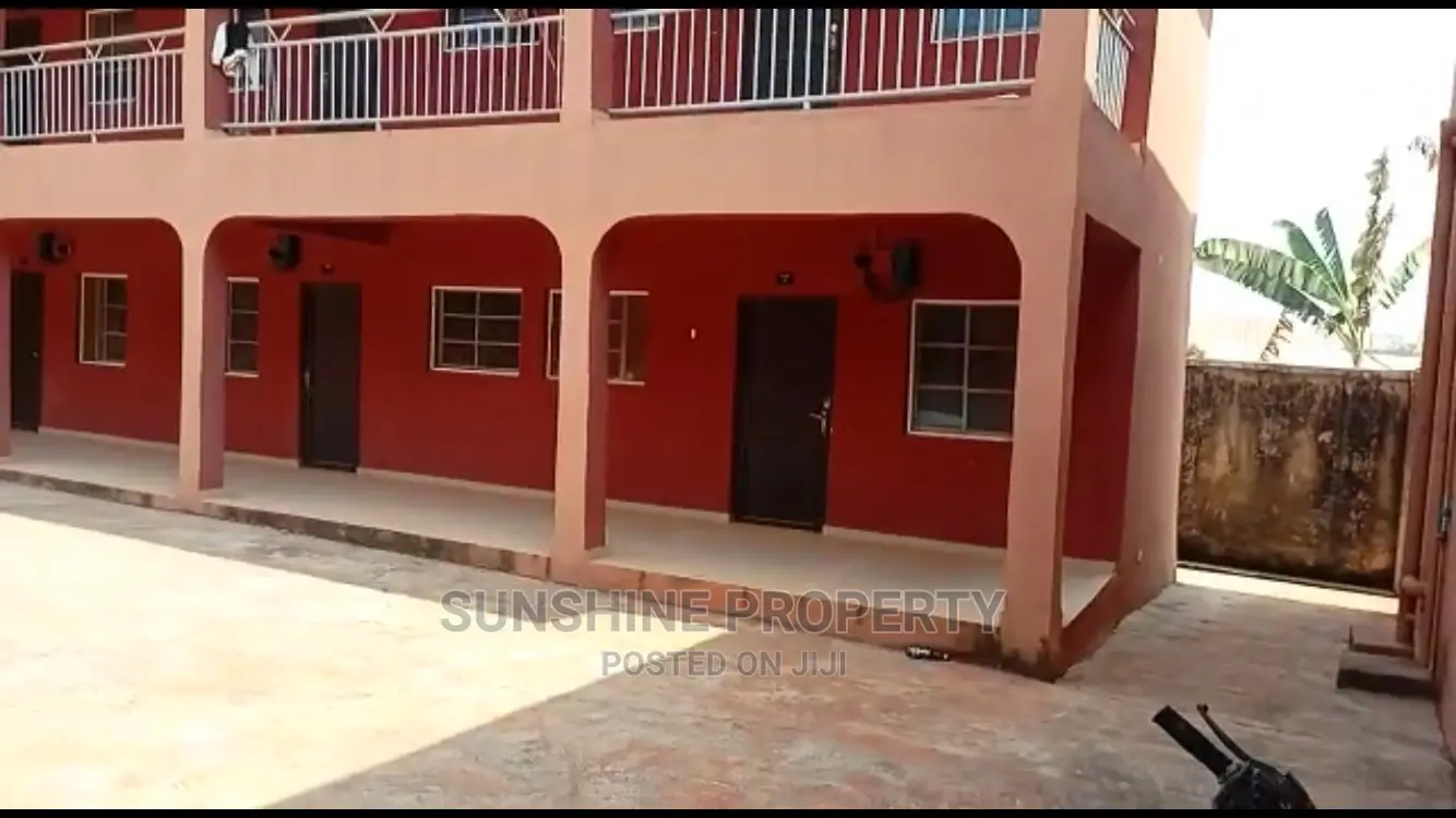 Hostels at Futa North Gate Close to the Tarred Road.
