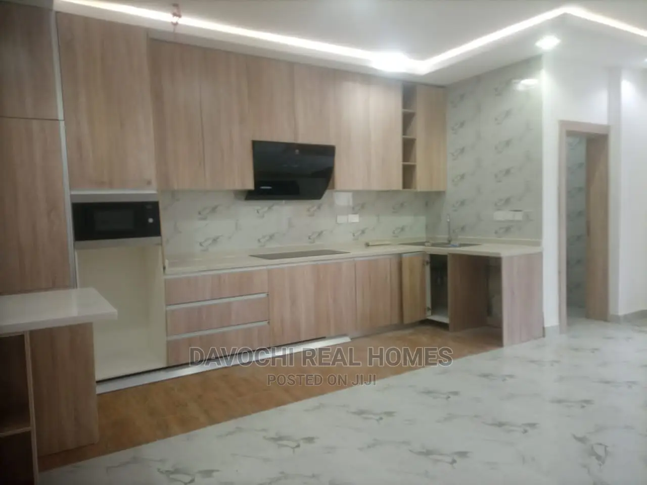 2bdrm Apartment in Lekki Phase One for rent