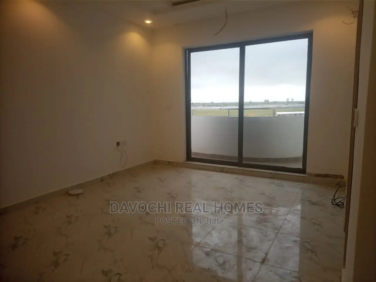 2bdrm Apartment in Lekki Phase One for rent