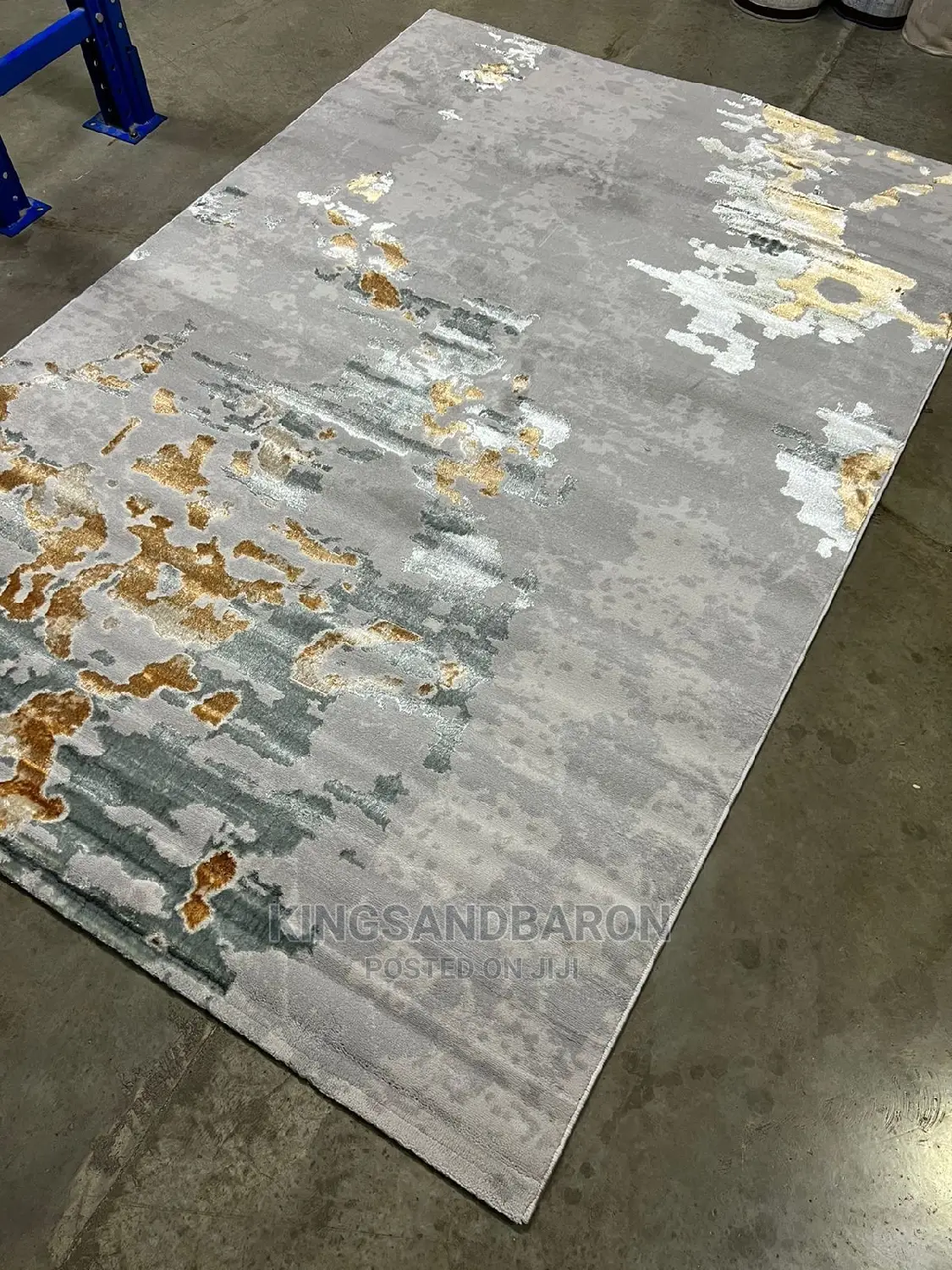 5×*7fts Gold, Grey Quality Center Rug