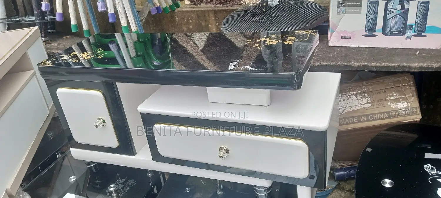 White/Black Tvstand for Sale