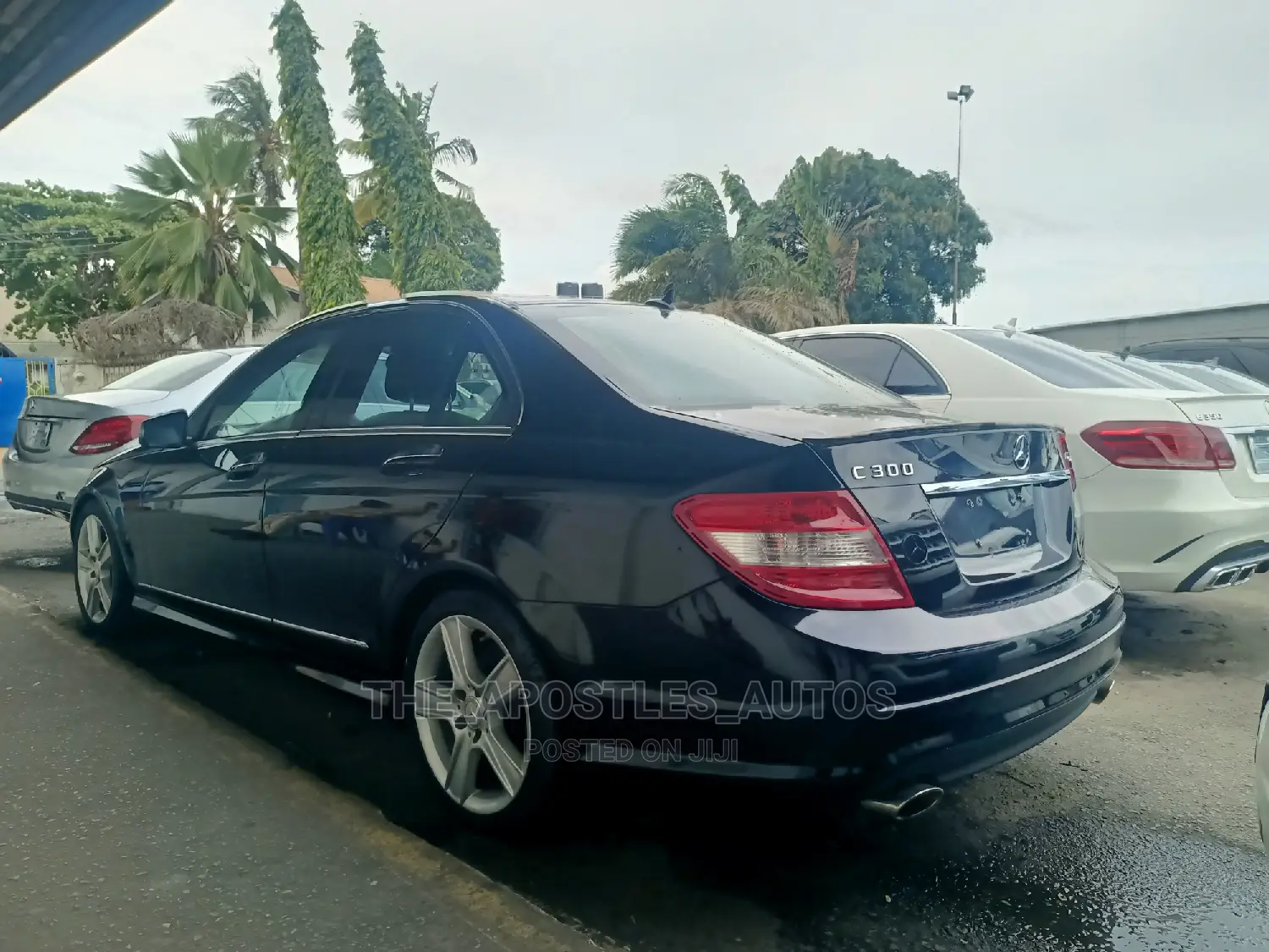 Mercedes-Benz C300 2010 Black