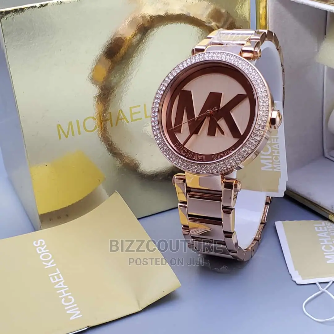 Original MICHAEL KORS Gold Chain Available in Store