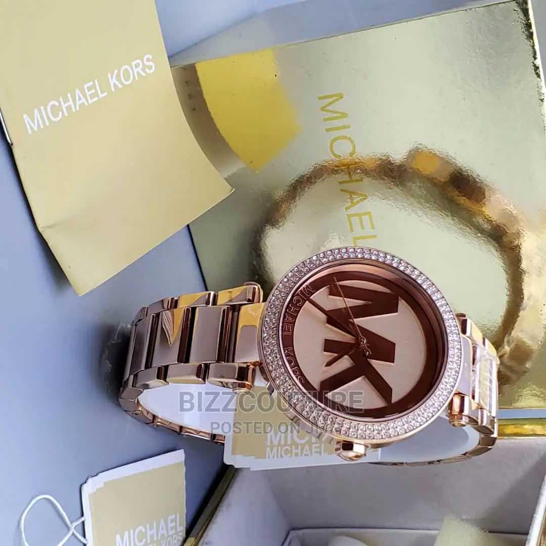 Original MICHAEL KORS Gold Chain Available in Store