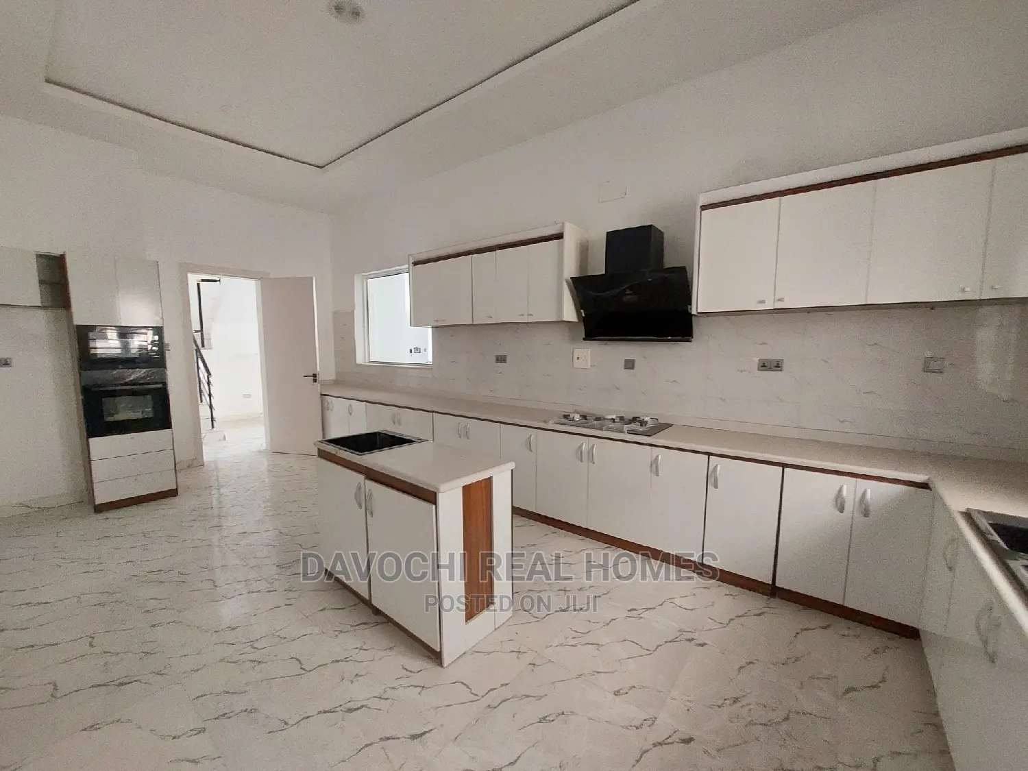 5bdrm Duplex in Chevron Second Toll, Lekki for rent