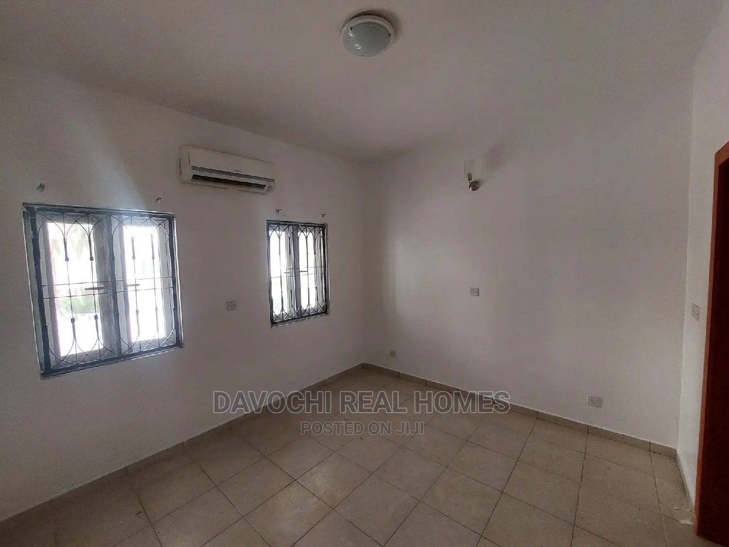 4bdrm Duplex in Chevron Conservation, Lekki for rent