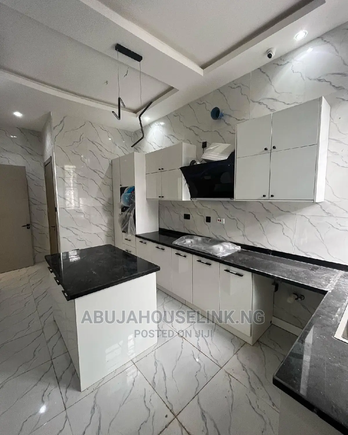 4bdrm Townhouse/Terrace in Asokoro Abuja for Sale