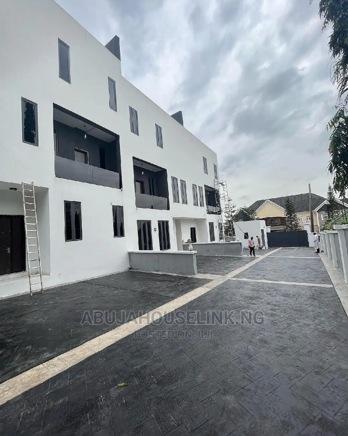 4bdrm Townhouse/Terrace in Asokoro Abuja for Sale