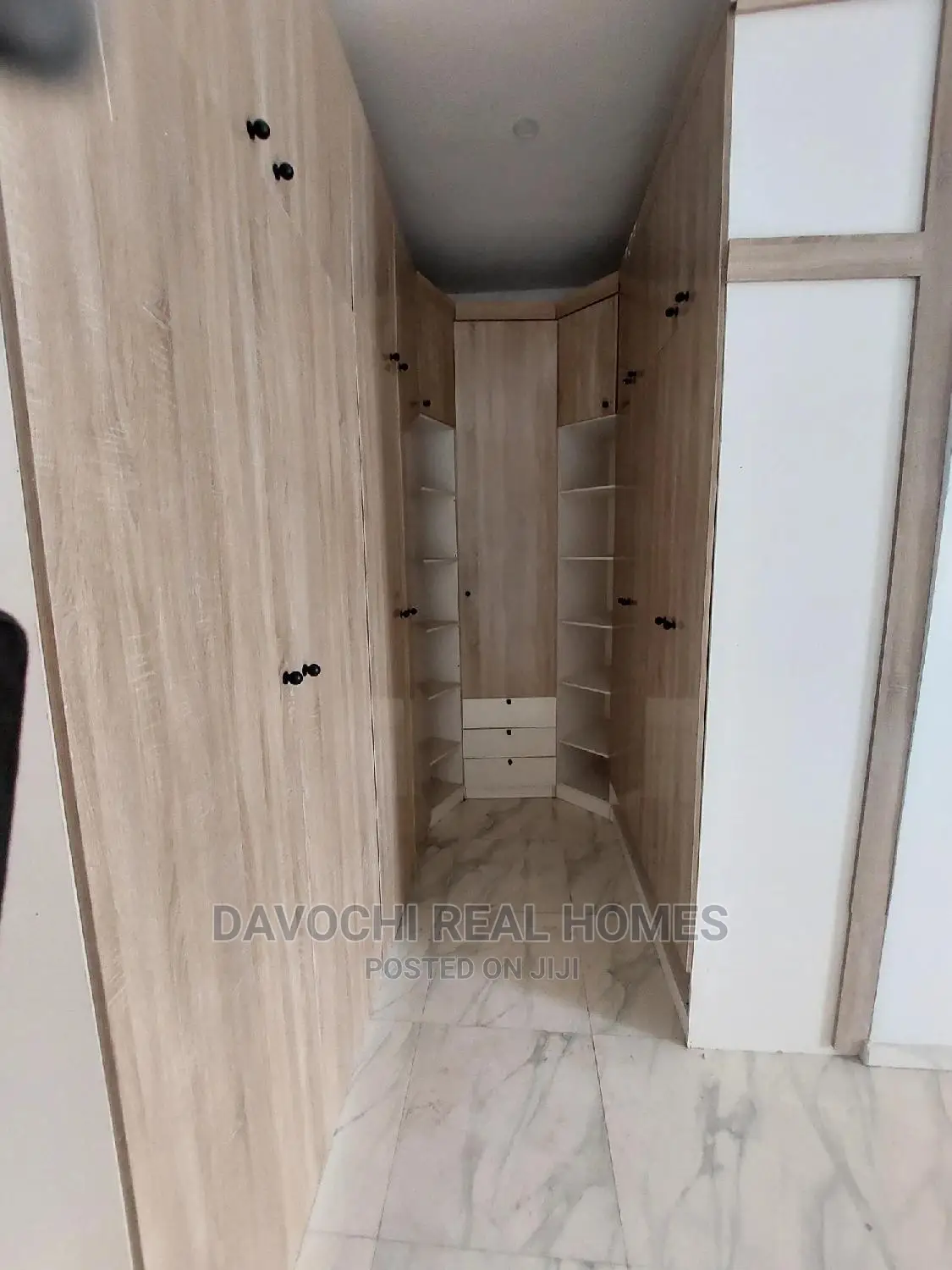 4bdrm Duplex in Chevron Second Toll, Lekki for rent