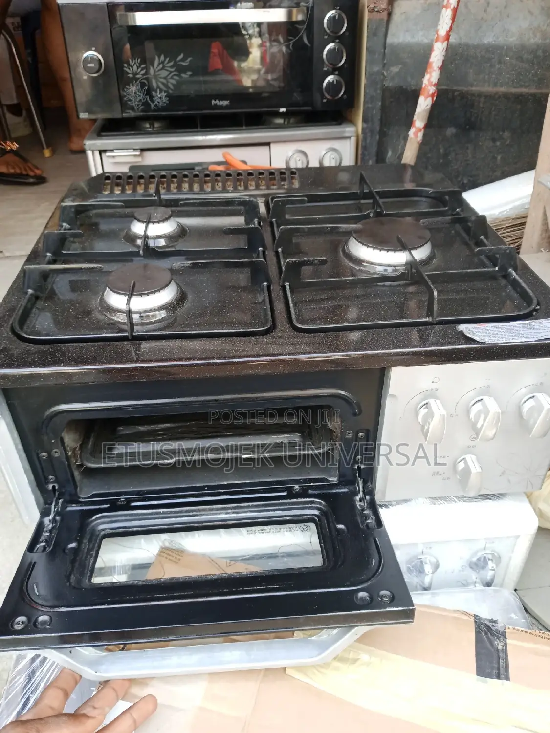 UK Used Quality 3 Burner Gas Stove With Oven.