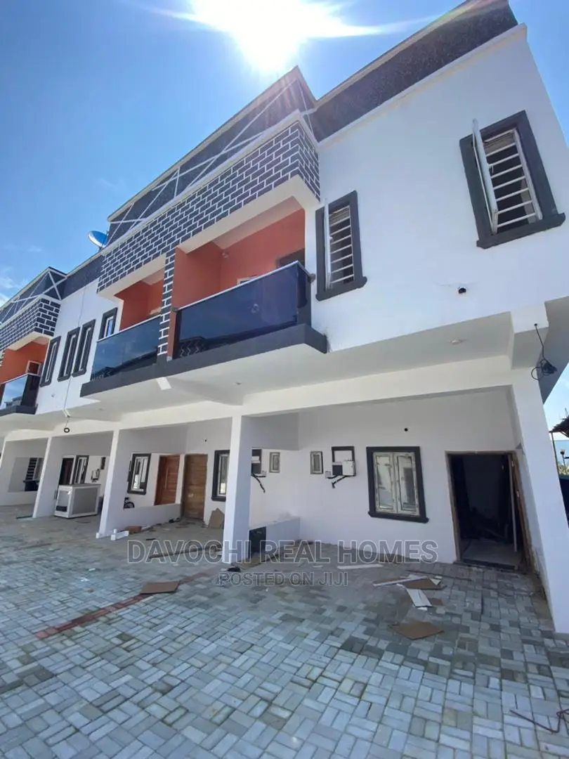 3bdrm Duplex in Ikota Lekki for sale