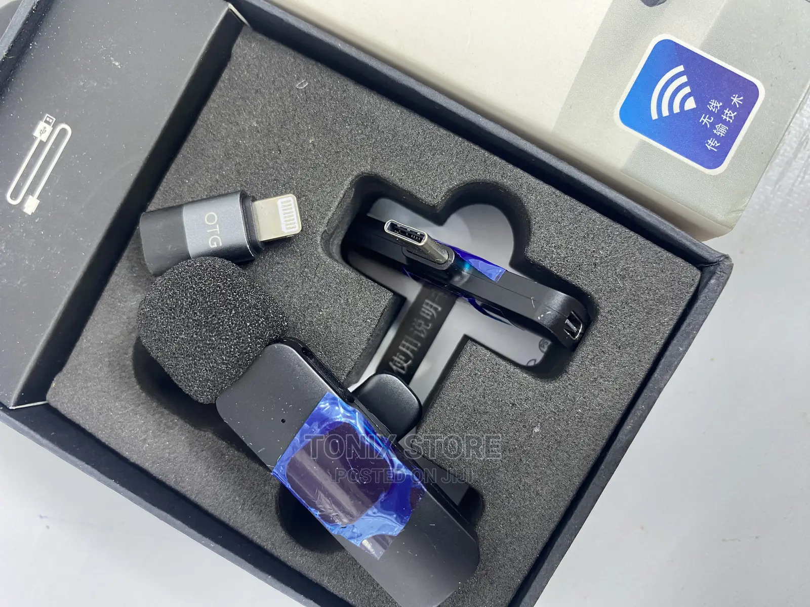 Lapel Microphone for Both iPhones and Typec Android