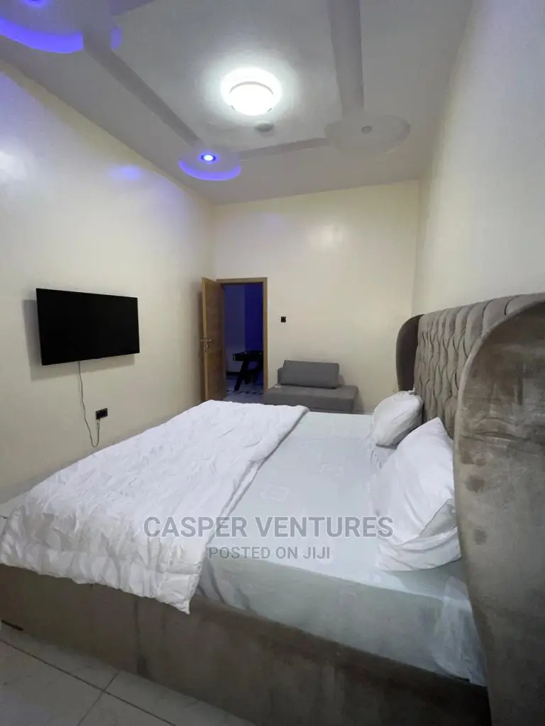 Exclusive Spacious 4bedroom Villa in Lekki for Short Let